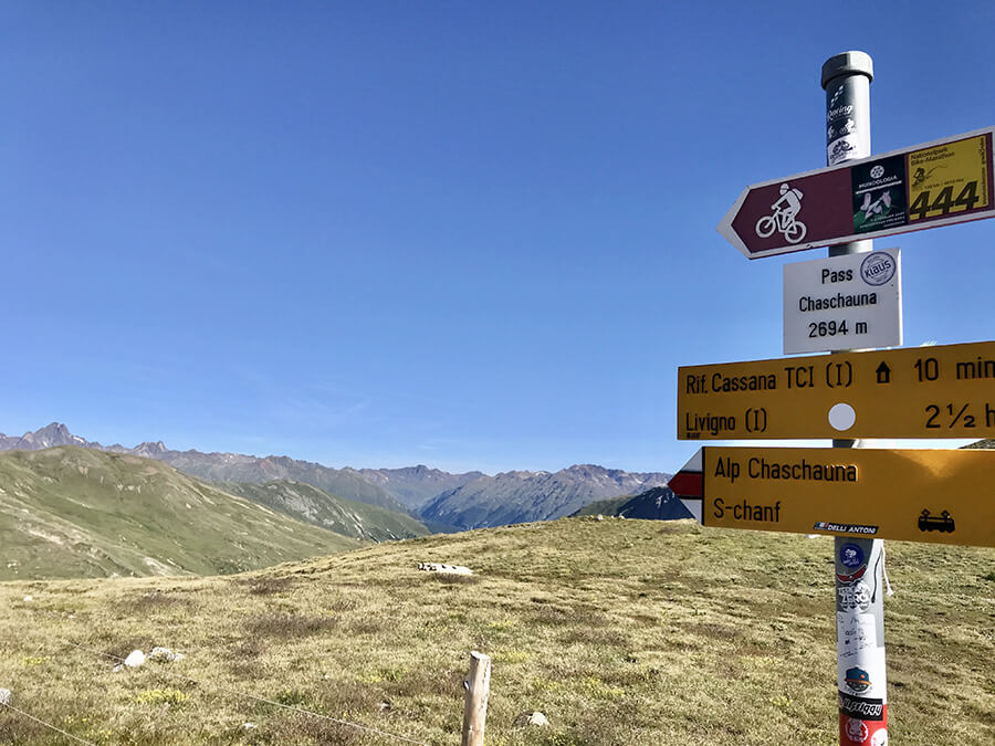 Passo Cassana - confine di stato