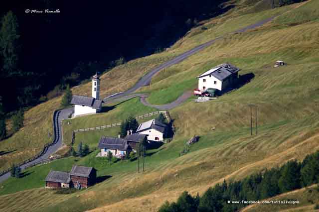 Livigno - chiesina di Federia vista dal Motto