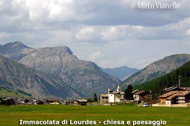 Chiesa dell'Immacolata di Lourdes - Livigno - la chiesa nel paesaggio