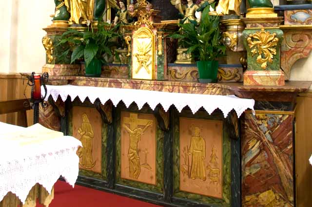Chiesa di Sant'Antonio Abate - Livigno - veduta della parte inferiore altare