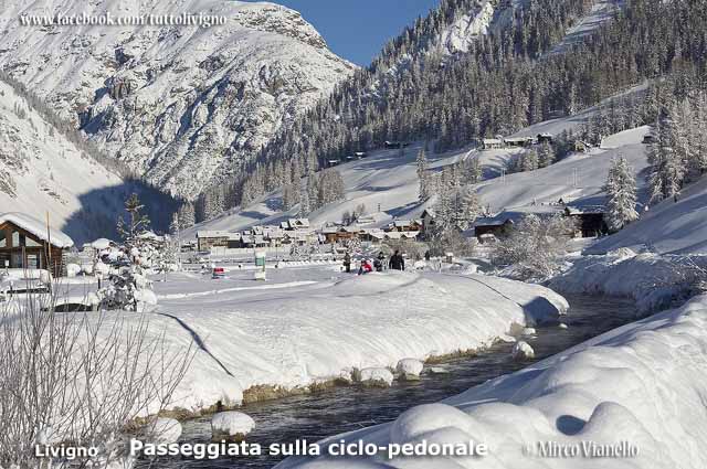 Livigno - la passegiata lungo il fiume sulla ciclo-pedonale per chi non scia