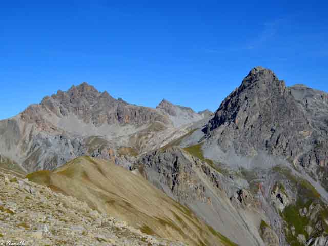 Cima Saliente (sinistra( Cima Cavalli (destra) 