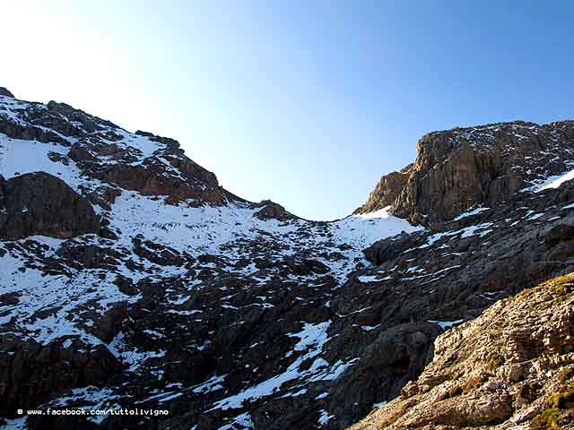 Bocchetta del canton al confine della Val saliente