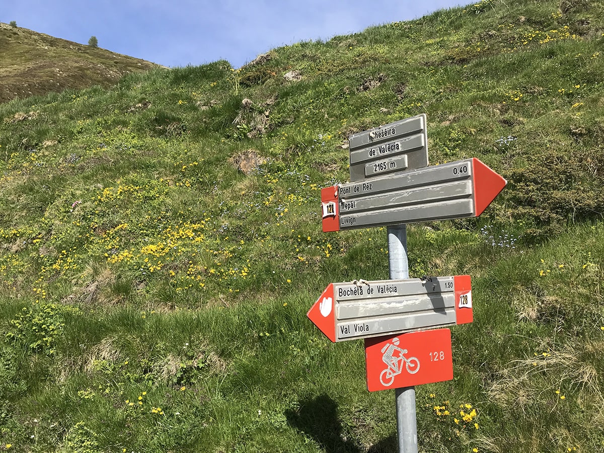 Vallaccia a Trepalle indicazioni di proseguimento nella valle